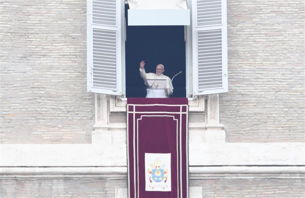 Papa: Lo Spirito e` il bisogno primo e ultimo della Chiesa