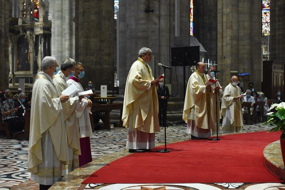 CON I VESCOVI AUSILIARI UNA CHIESA CHE COLLABORA 