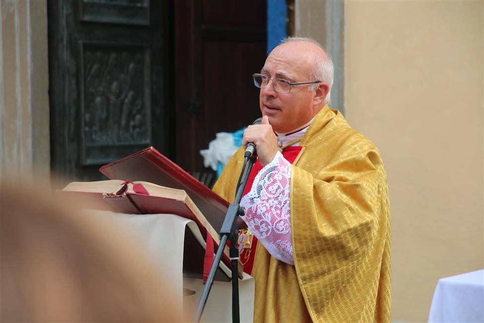 DON LUCIANO, DICEMBRE: Dio si fa uomo come noi, nasce a Betlemme da Maria, custodito da Giuseppe, cercato dai pastori e adorato dai Magi