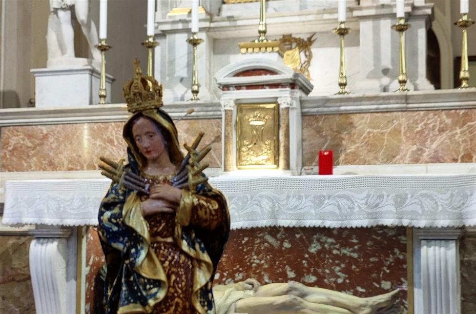 STATUETTA DELLA MADONNA ADDOLORATA DEL SANTUARIO DI SANTA MARIA